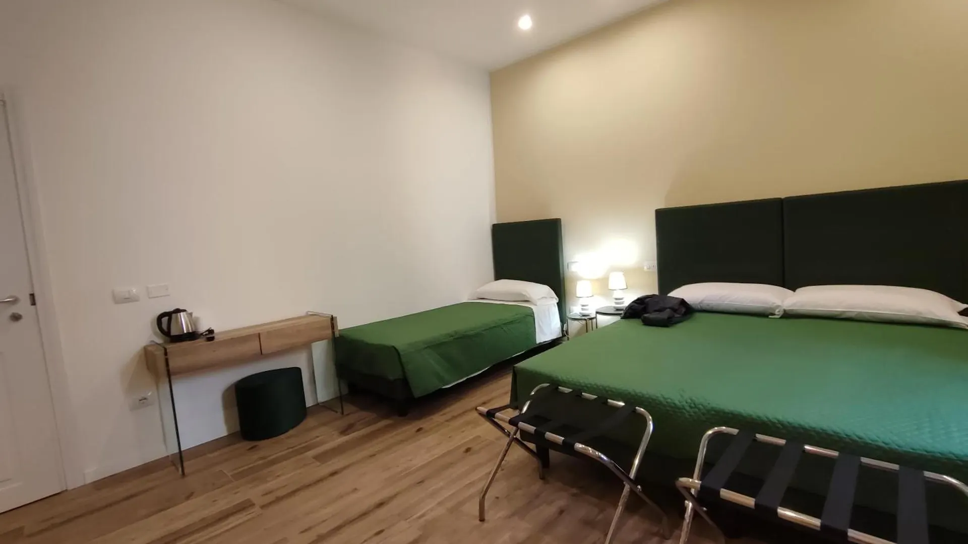Residenza Maggiore 10 - Affittacamere - Guest House Μπολόνια Bed and Breakfast