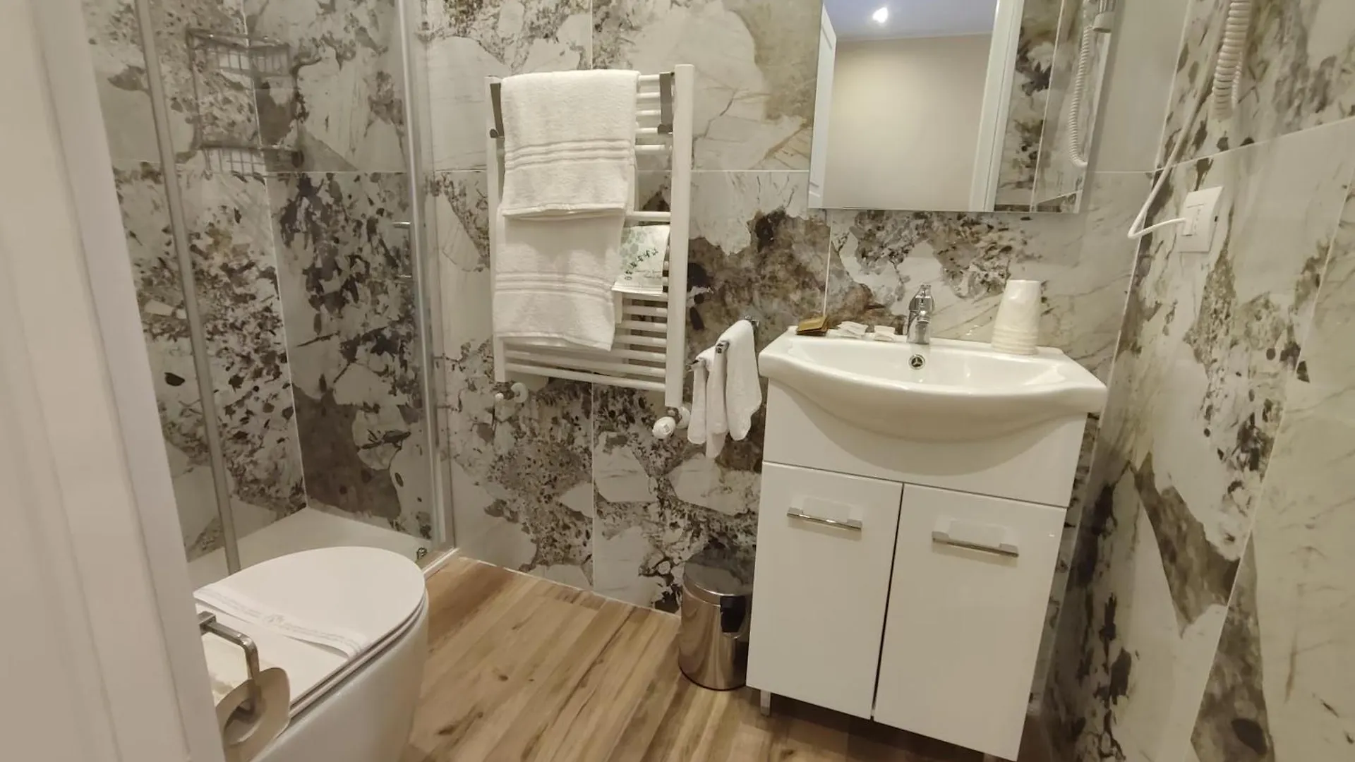 Residenza Maggiore 10 - Affittacamere - Guest House Μπολόνια Ιταλία