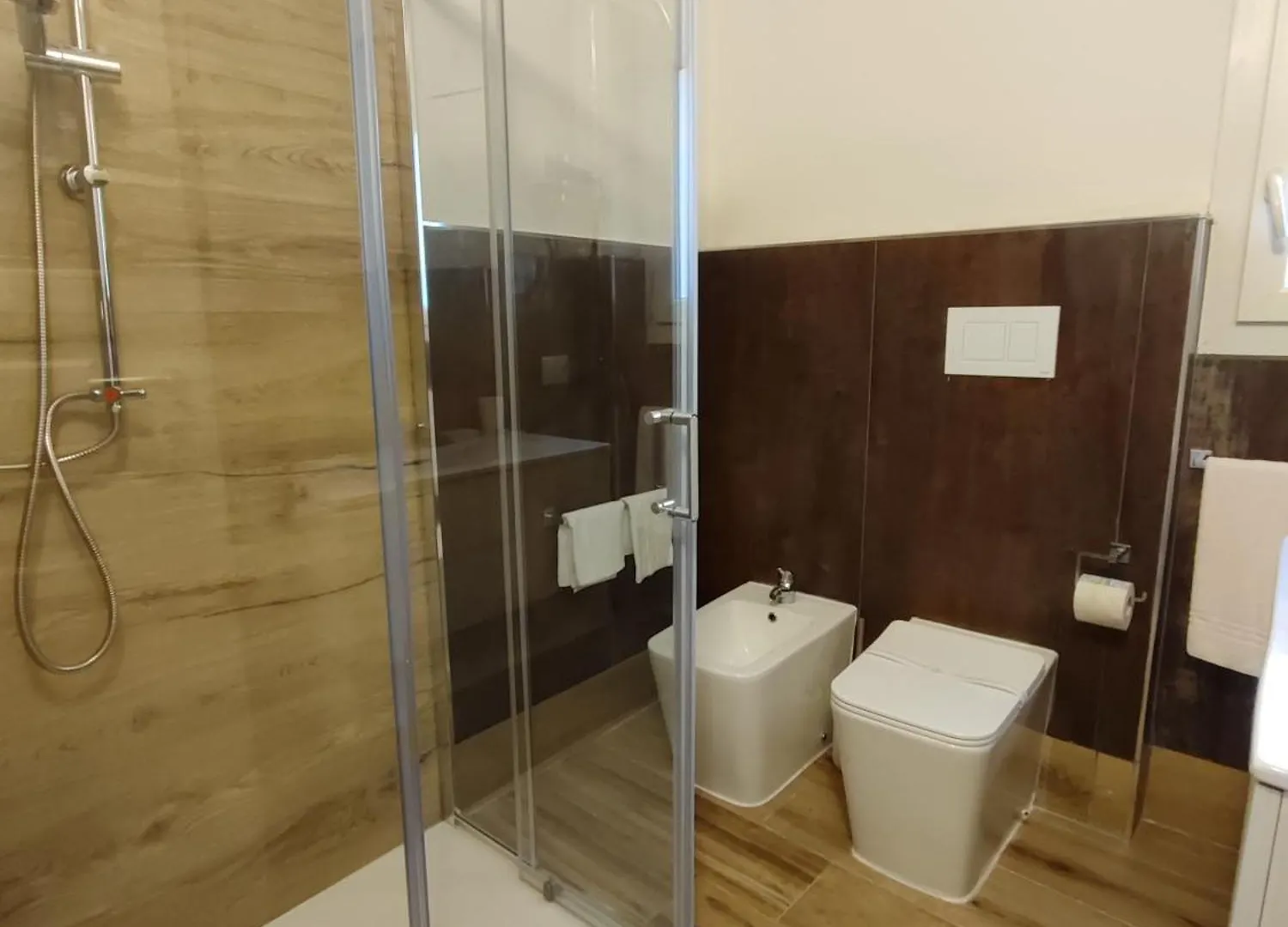 Residenza Maggiore 10 - Affittacamere - Guest House 볼로냐