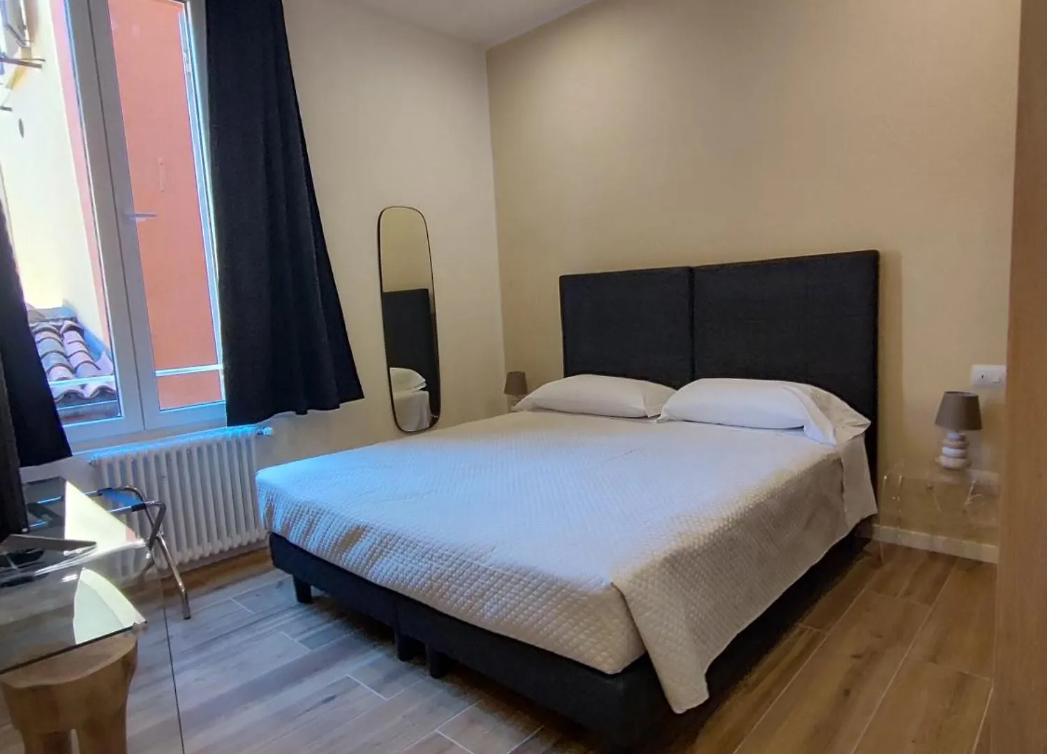 Residenza Maggiore 10 - Affittacamere - Guest House 볼로냐